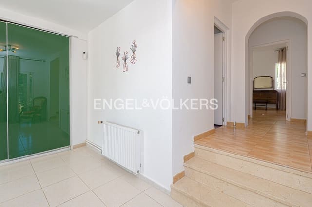 4 makuuhuone Huvila vuokrattavana paikassa La Nucia mukana uima-altaan - 2 800 € (Ref: 9517901)