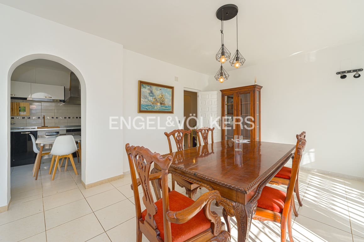 4 makuuhuone Huvila vuokrattavana paikassa La Nucia mukana uima-altaan - 2 800 € (Ref: 9517901)