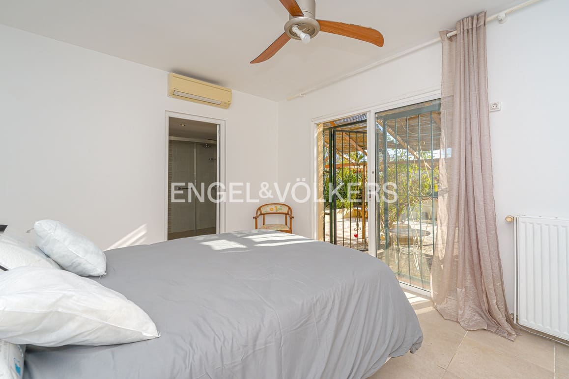 4 makuuhuone Huvila vuokrattavana paikassa La Nucia mukana uima-altaan - 2 800 € (Ref: 9517901)