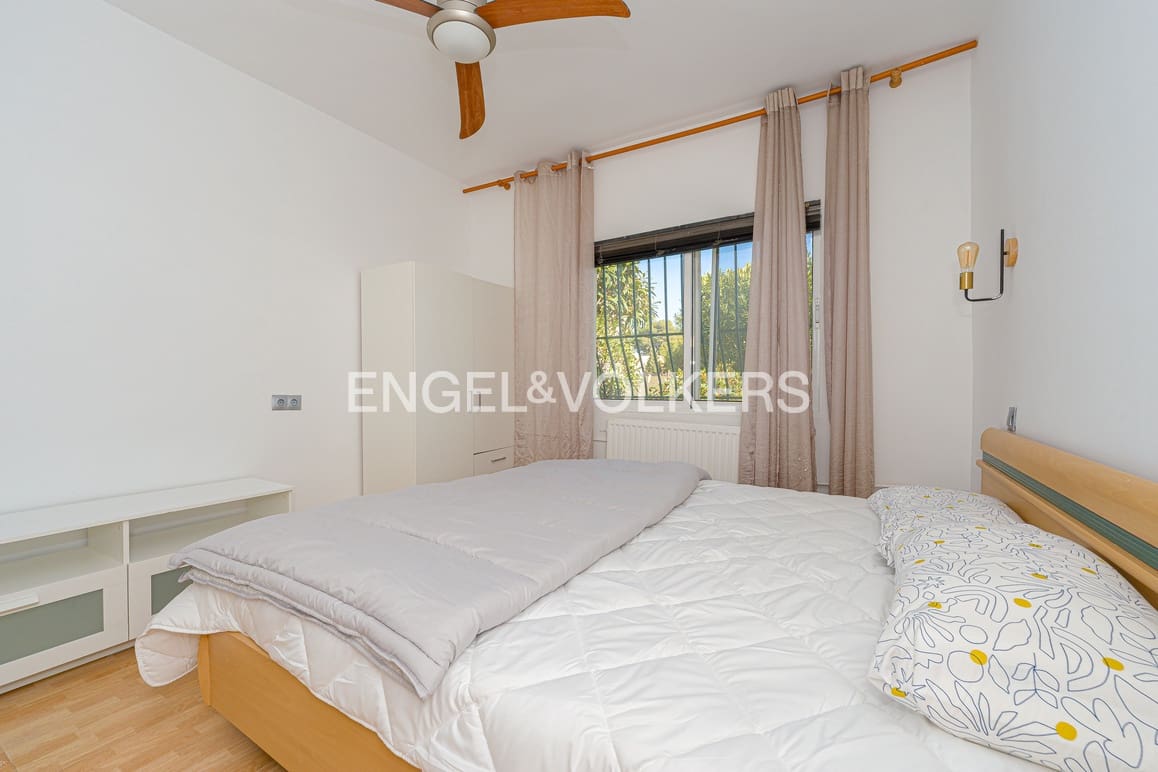 4 makuuhuone Huvila vuokrattavana paikassa La Nucia mukana uima-altaan - 2 800 € (Ref: 9517901)