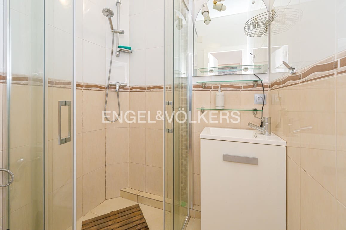 4 makuuhuone Huvila vuokrattavana paikassa La Nucia mukana uima-altaan - 2 800 € (Ref: 9517901)