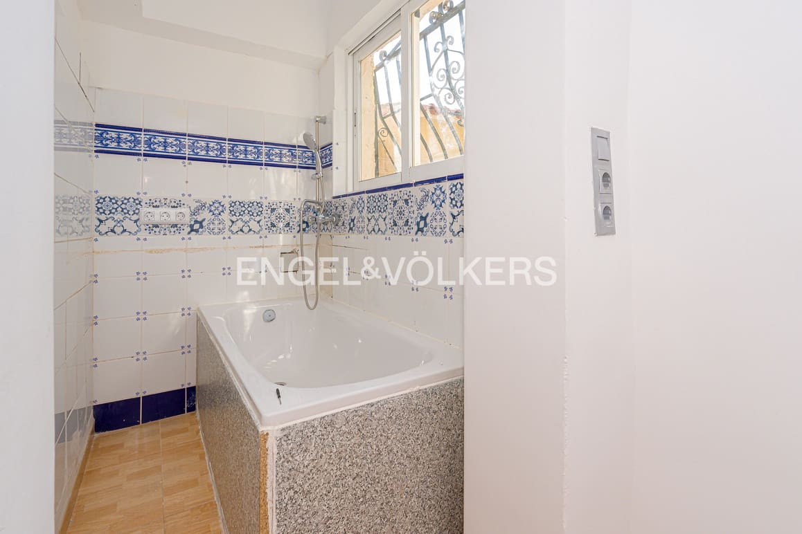 4 makuuhuone Huvila vuokrattavana paikassa La Nucia mukana uima-altaan - 2 800 € (Ref: 9517901)