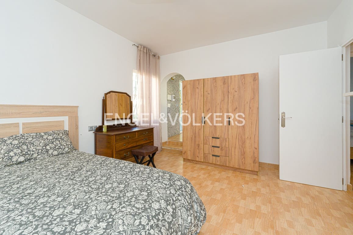 4 makuuhuone Huvila vuokrattavana paikassa La Nucia mukana uima-altaan - 2 800 € (Ref: 9517901)