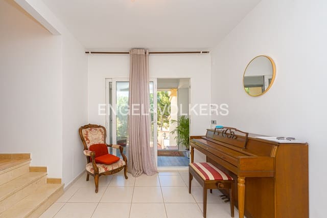 4 makuuhuone Huvila vuokrattavana paikassa La Nucia mukana uima-altaan - 2 800 € (Ref: 9517901)