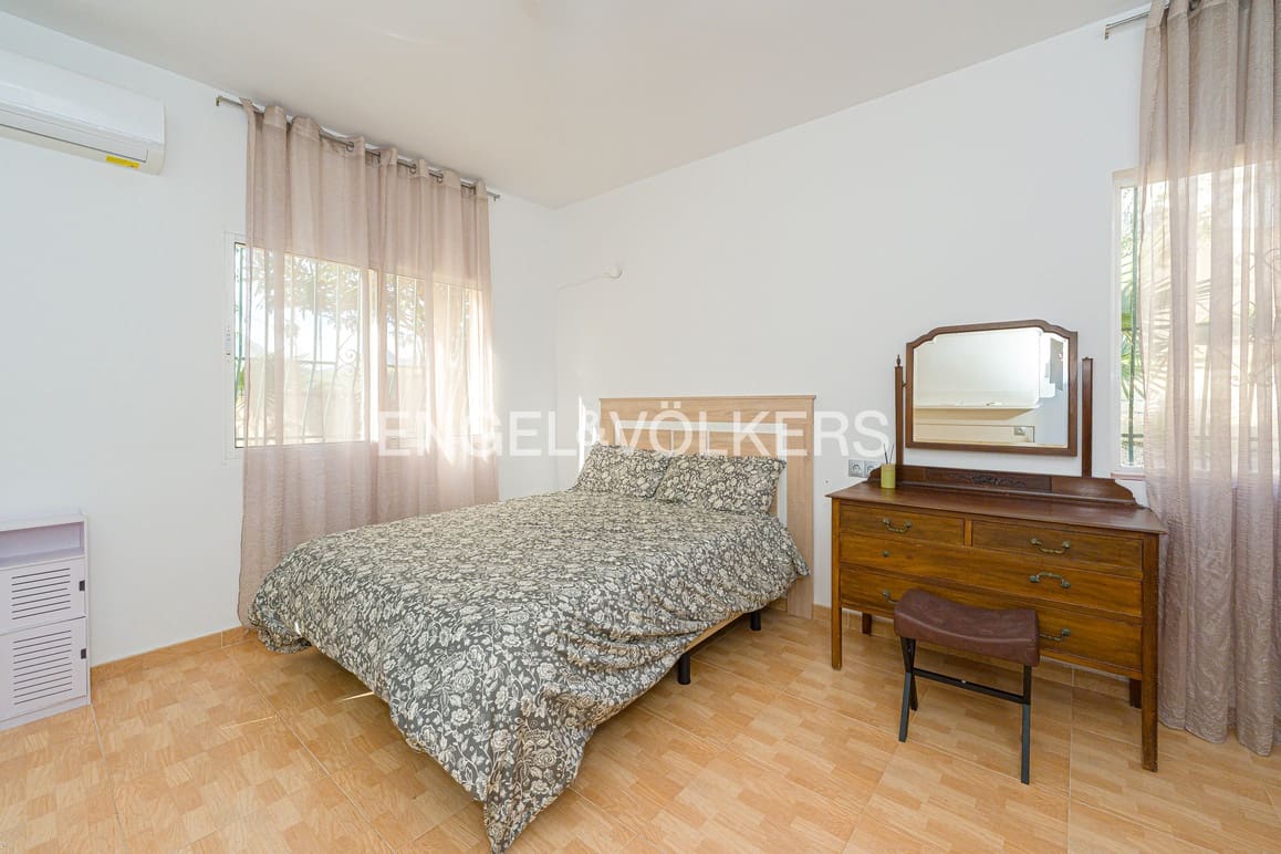 4 makuuhuone Huvila vuokrattavana paikassa La Nucia mukana uima-altaan - 2 800 € (Ref: 9517901)