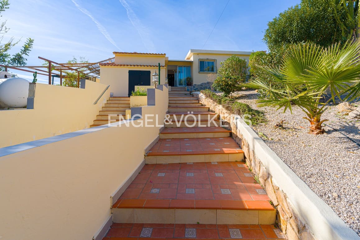 4 makuuhuone Huvila vuokrattavana paikassa La Nucia mukana uima-altaan - 2 800 € (Ref: 9517901)