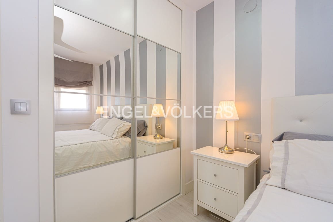 1 quarto Apartamento para venda em Benidorm com piscina - 245 000 € (Ref: 9528334)