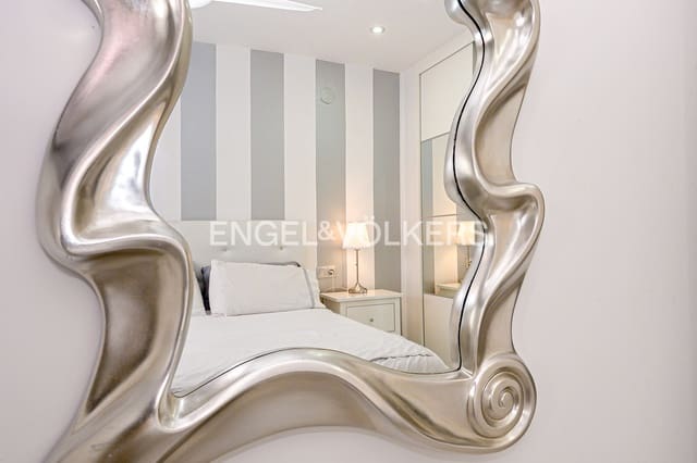 1 quarto Apartamento para venda em Benidorm com piscina - 245 000 € (Ref: 9528334)