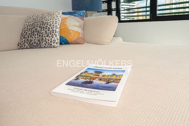 1 quarto Apartamento para venda em Benidorm com piscina - 245 000 € (Ref: 9528334)