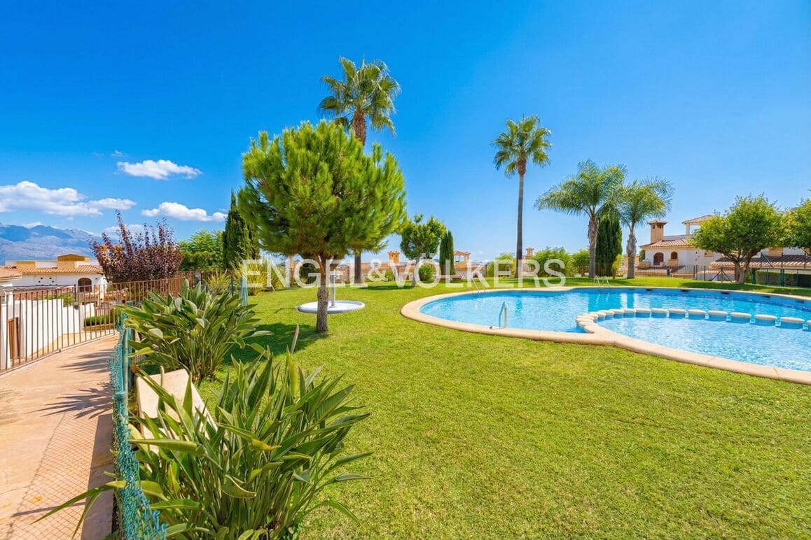 4 quarto Moradia em Banda para venda em Polop com piscina garagem - 399 000 € (Ref: 9549930)