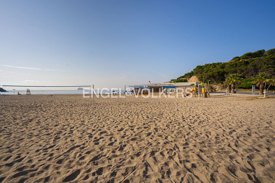 3 soverom Penthouse til salgs i Cala de Finestrat med svømmebasseng garasje - € 470 000 (Ref: 9566266)