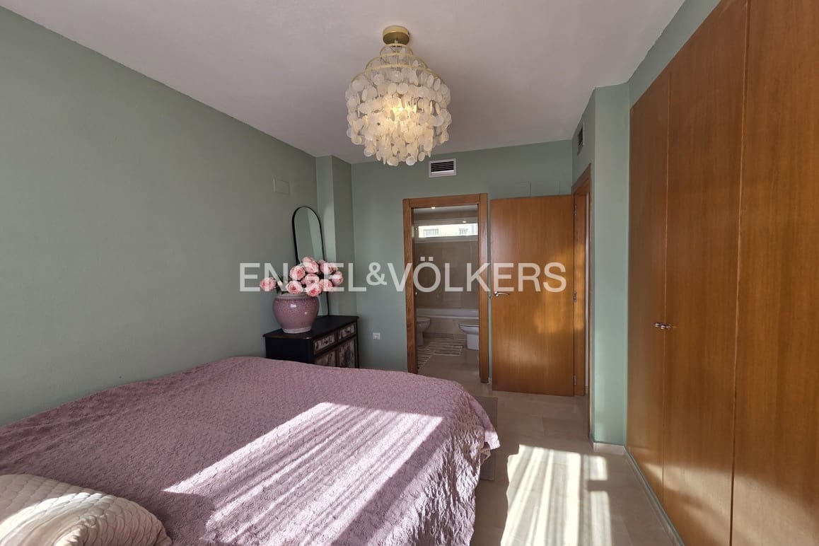 5 makuuhuone Huvila myytävänä paikassa La Nucia mukana uima-altaan 
autotalli - 385 000 € (Ref: 9592087)