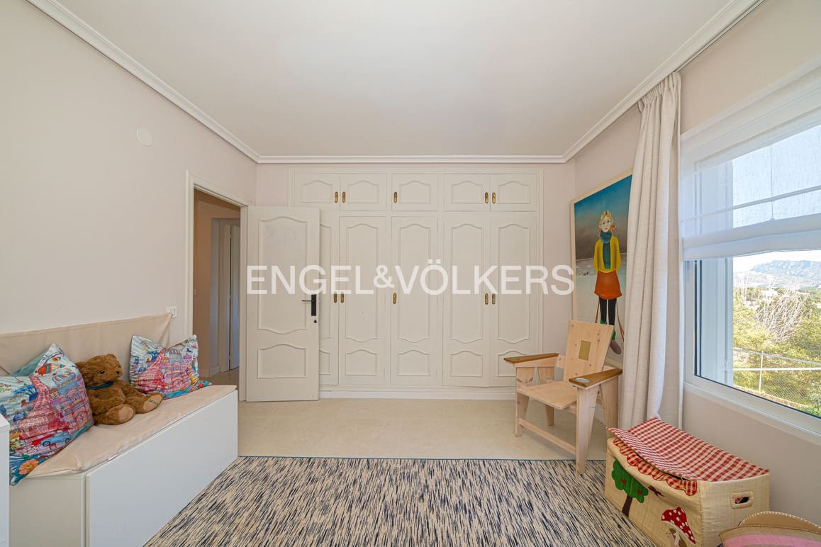 4 sypialnia Willa na sprzedaż w Polop z basenem garażem - 995 000 € (Ref: 9610214)