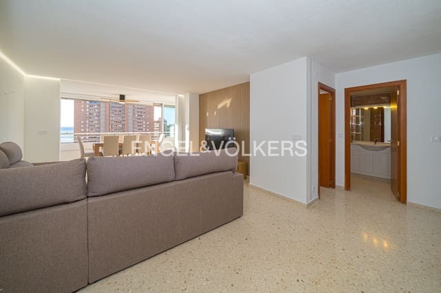 3 quarto Apartamento para arrendar em Benidorm com piscina garagem - 1 800 € (Ref: 9614445)