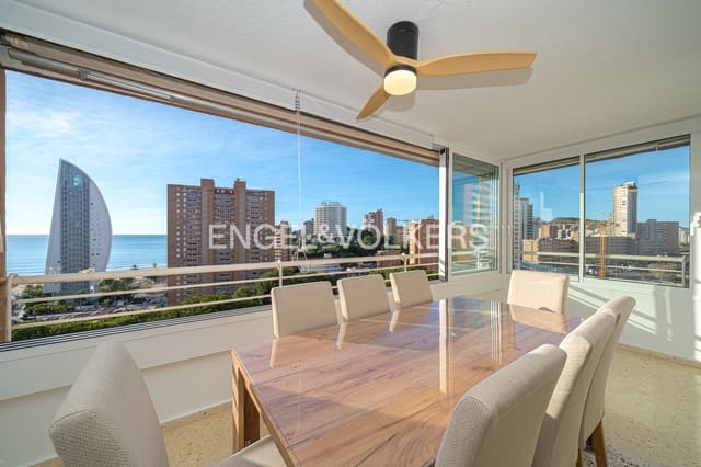 3 quarto Apartamento para arrendar em Benidorm com piscina garagem - 1 800 € (Ref: 9614445)