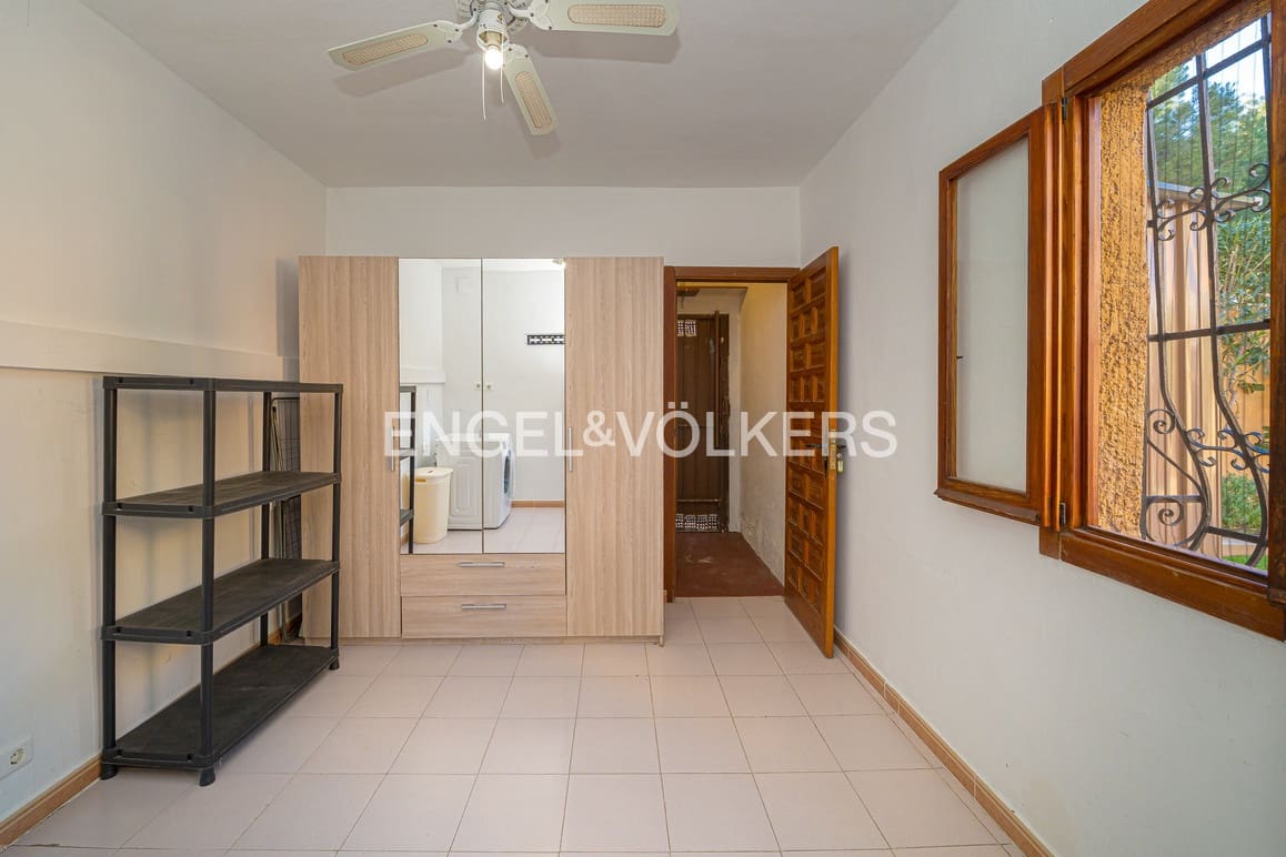 3 makuuhuone Omakotitalo myytävänä paikassa Benidorm mukana uima-altaan 
autotalli - 435 000 € (Ref: 9626356)