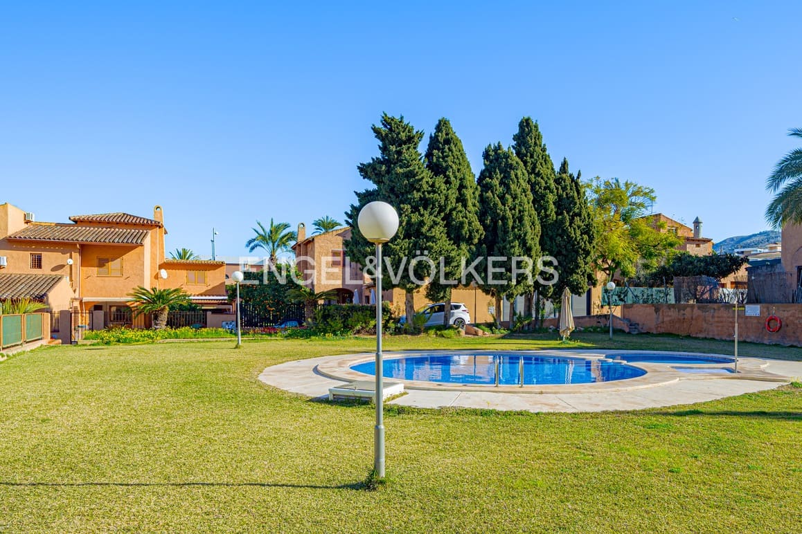 3 makuuhuone Omakotitalo myytävänä paikassa Benidorm mukana uima-altaan 
autotalli - 435 000 € (Ref: 9626356)