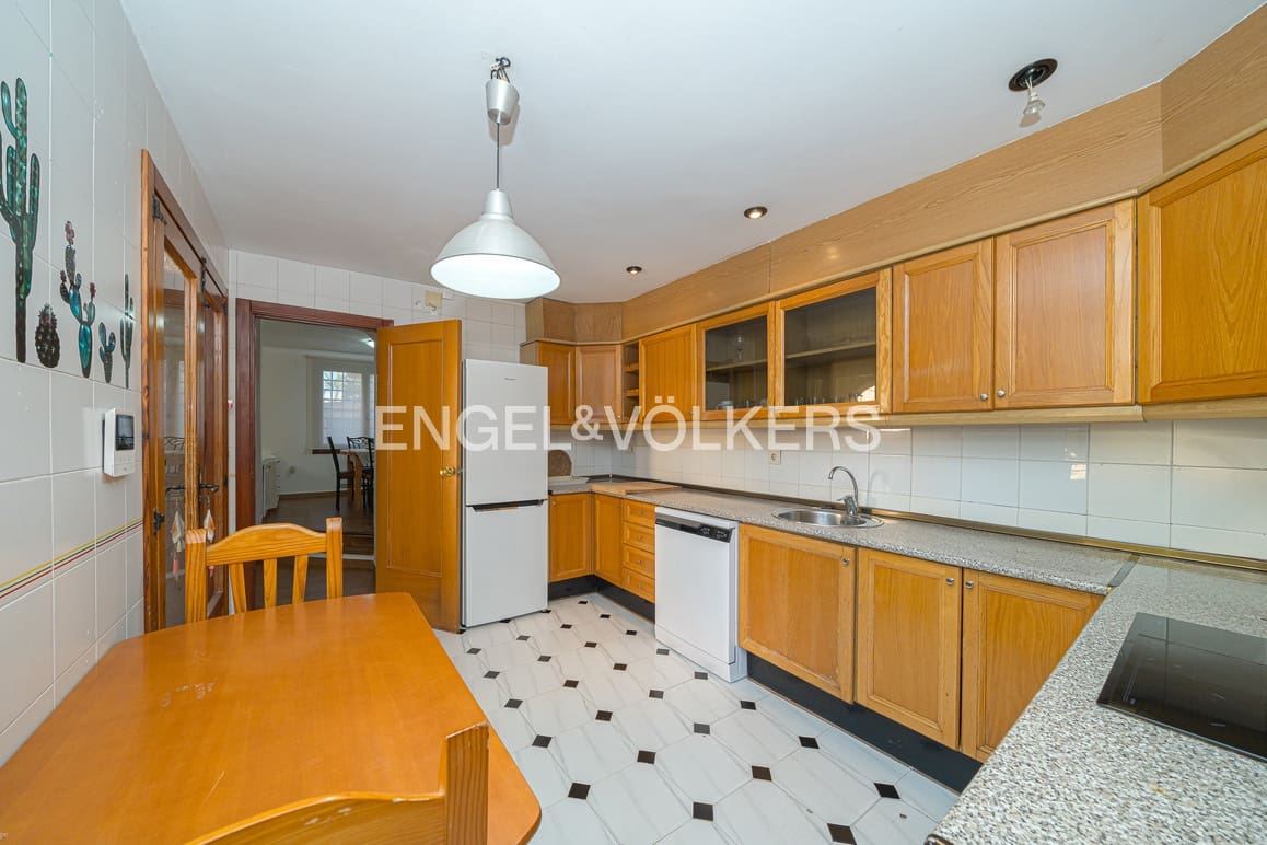 3 slaapkamer Huis te koop in Benidorm met zwembad garage - € 435.000 (Ref: 9626356)