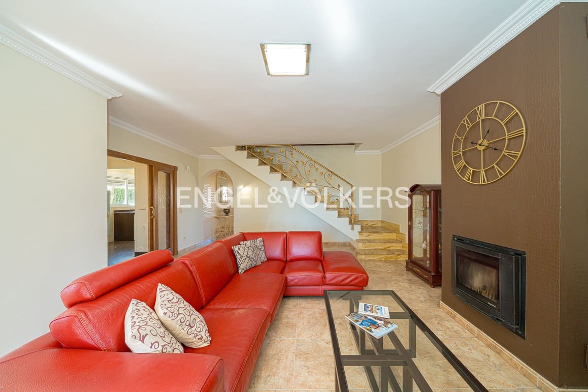 5 makuuhuone Huvila myytävänä paikassa Benidorm mukana uima-altaan 
autotalli - 995 000 € (Ref: 9628306)