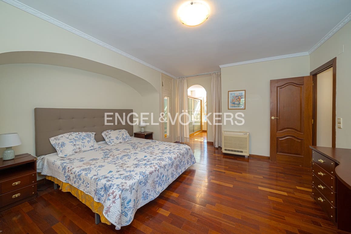 5 makuuhuone Huvila myytävänä paikassa Benidorm mukana uima-altaan 
autotalli - 995 000 € (Ref: 9628306)