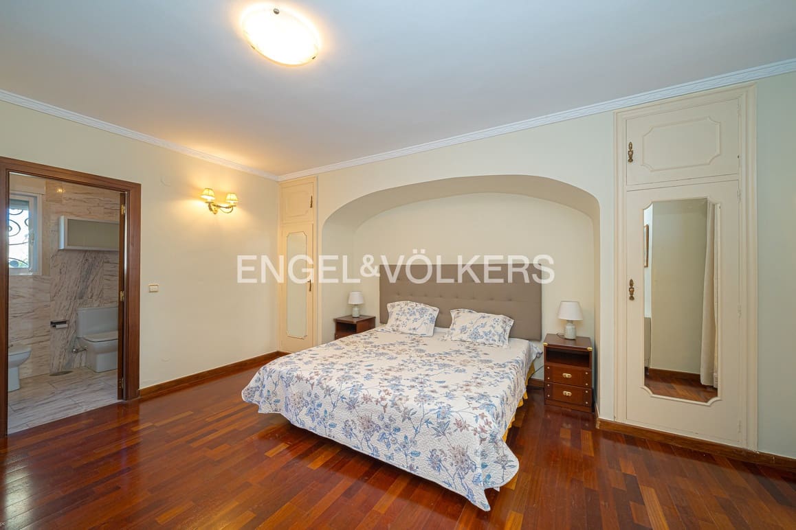 5 makuuhuone Huvila myytävänä paikassa Benidorm mukana uima-altaan 
autotalli - 995 000 € (Ref: 9628306)