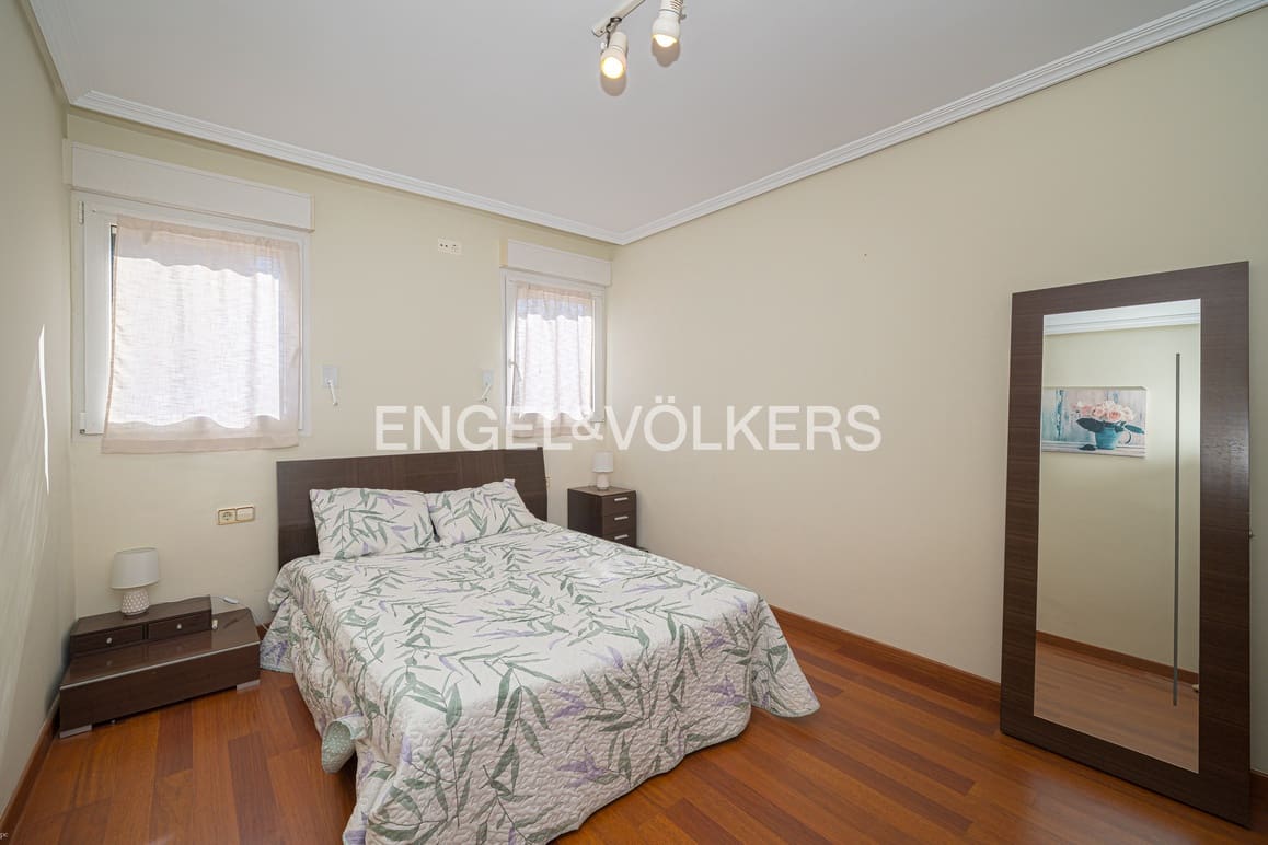 5 makuuhuone Huvila myytävänä paikassa Benidorm mukana uima-altaan 
autotalli - 995 000 € (Ref: 9628306)