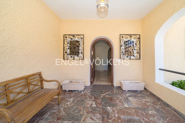 5 makuuhuone Huvila myytävänä paikassa Benidorm mukana uima-altaan 
autotalli - 995 000 € (Ref: 9628306)