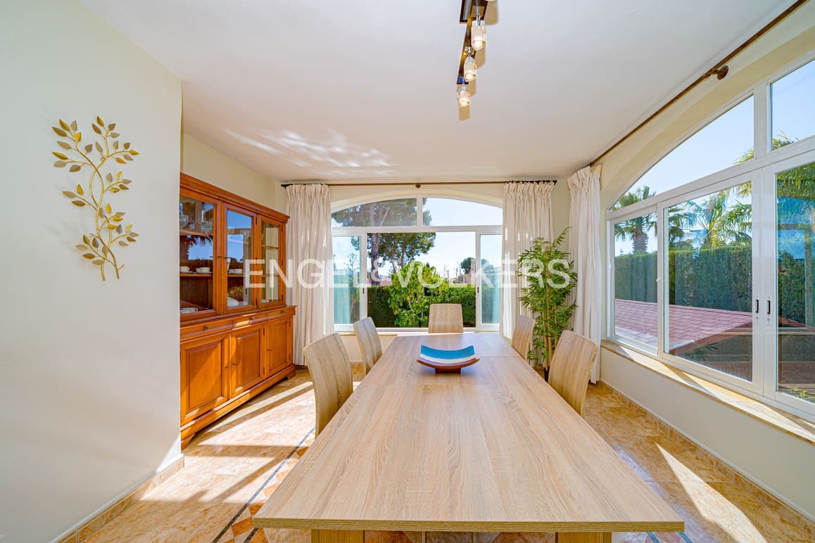 5 makuuhuone Huvila myytävänä paikassa Benidorm mukana uima-altaan 
autotalli - 995 000 € (Ref: 9628306)