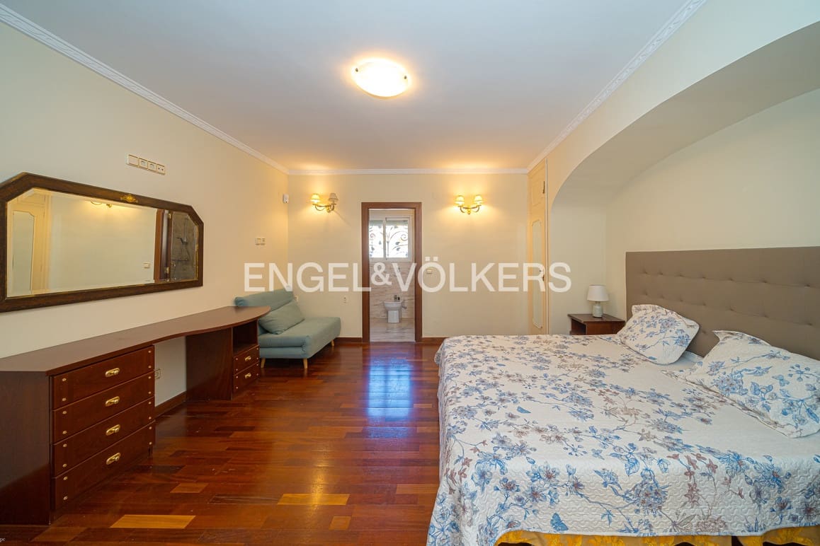 5 makuuhuone Huvila myytävänä paikassa Benidorm mukana uima-altaan 
autotalli - 995 000 € (Ref: 9628306)