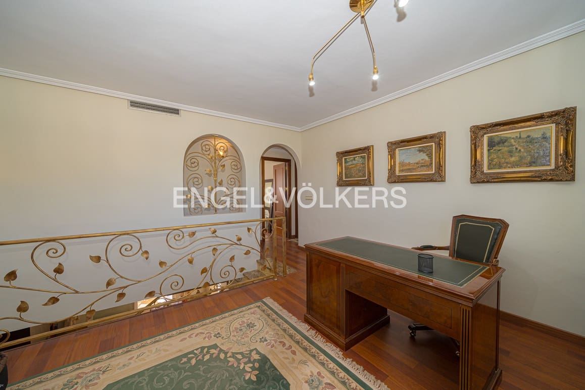 5 makuuhuone Huvila myytävänä paikassa Benidorm mukana uima-altaan 
autotalli - 995 000 € (Ref: 9628306)