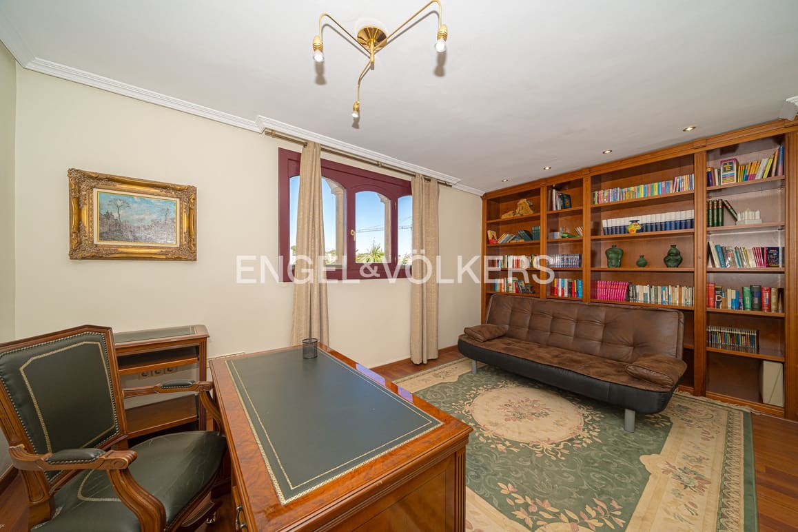 5 makuuhuone Huvila myytävänä paikassa Benidorm mukana uima-altaan 
autotalli - 995 000 € (Ref: 9628306)