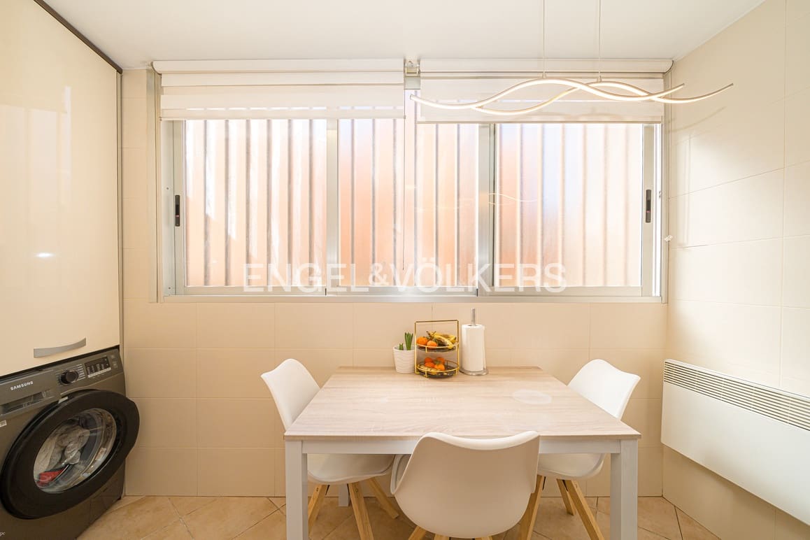 3 soveværelse Lejlighed til salg i Benidorm med swimmingpool - € 365.000 (Ref: 9631836)