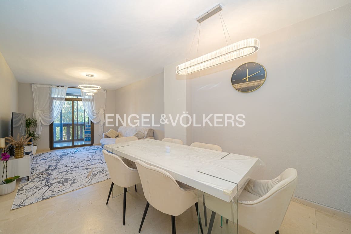 3 soveværelse Lejlighed til salg i Benidorm med swimmingpool - € 365.000 (Ref: 9631836)