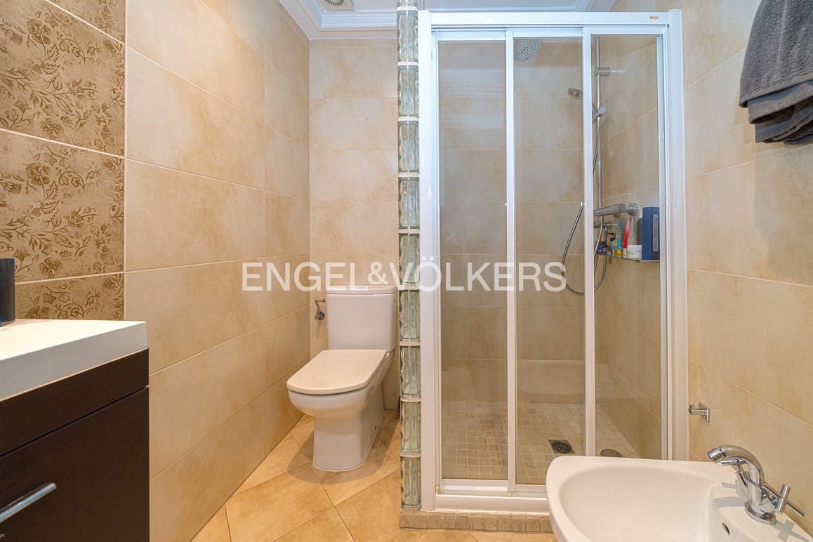 3 soveværelse Lejlighed til salg i Benidorm med swimmingpool - € 365.000 (Ref: 9631836)