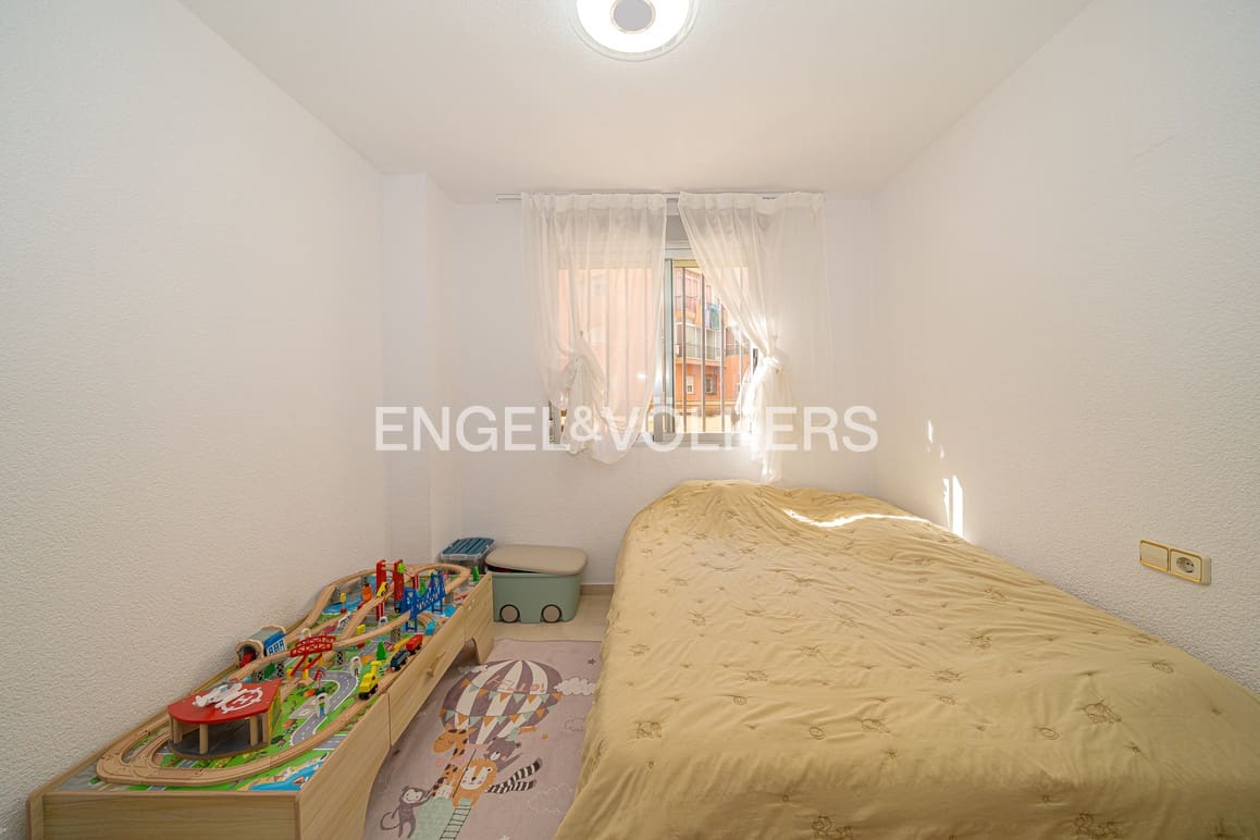 3 soveværelse Lejlighed til salg i Benidorm med swimmingpool - € 365.000 (Ref: 9631836)