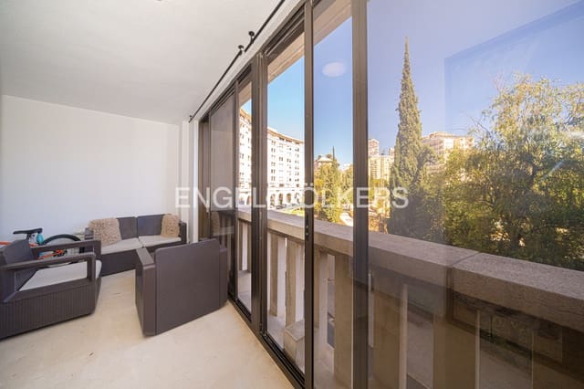 Apartamento de 3 habitaciones en Benidorm en venta con piscina - 365.000 € (Ref: 9631836)