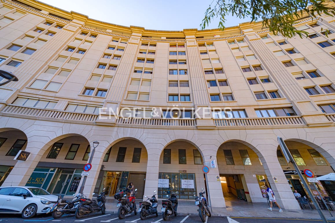 3 soveværelse Lejlighed til salg i Benidorm med swimmingpool - € 365.000 (Ref: 9631836)