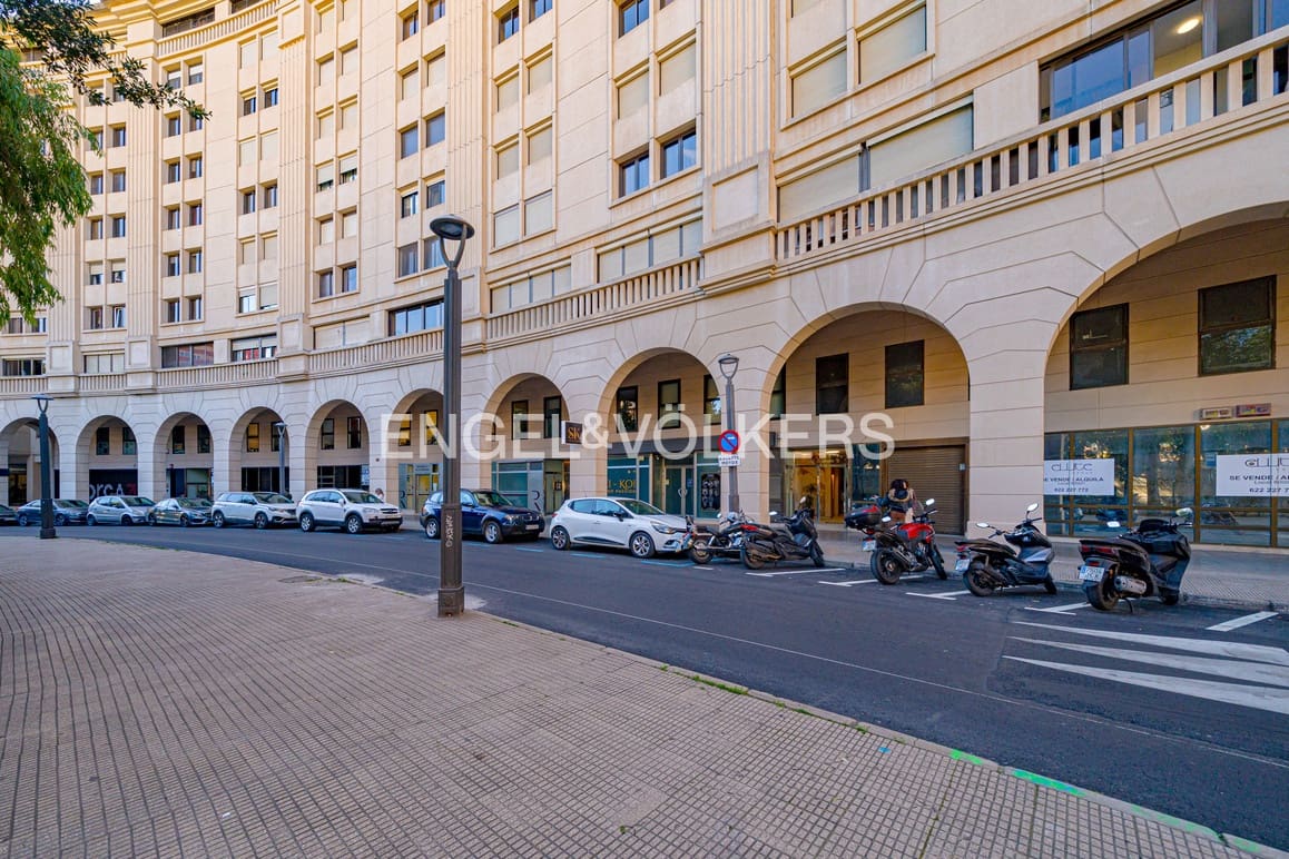 3 soveværelse Lejlighed til salg i Benidorm med swimmingpool - € 365.000 (Ref: 9631836)