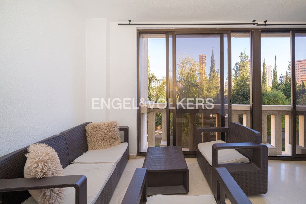 3 Zimmer Apartment zu verkaufen in Benidorm mit Pool - 365.000 € (Ref: 9631836)