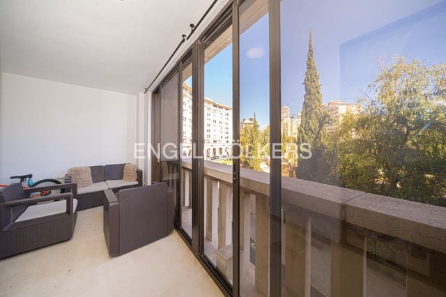 Apartamento de 3 habitaciones en Juzgados - Plaza de Toros, Benidorm en venta con piscina - 365.000 € (Ref: 9631836)