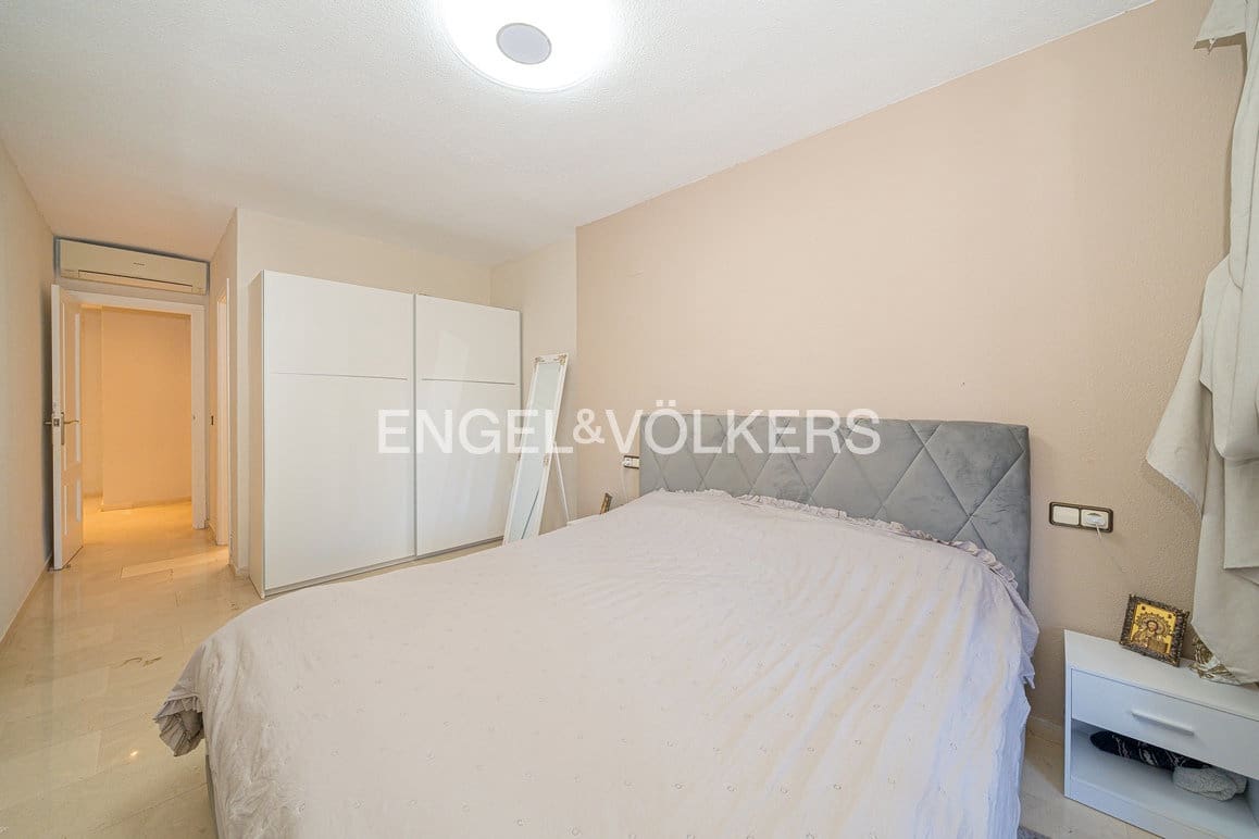 3 Zimmer Apartment zu verkaufen in Benidorm mit Pool - 365.000 € (Ref: 9631836)
