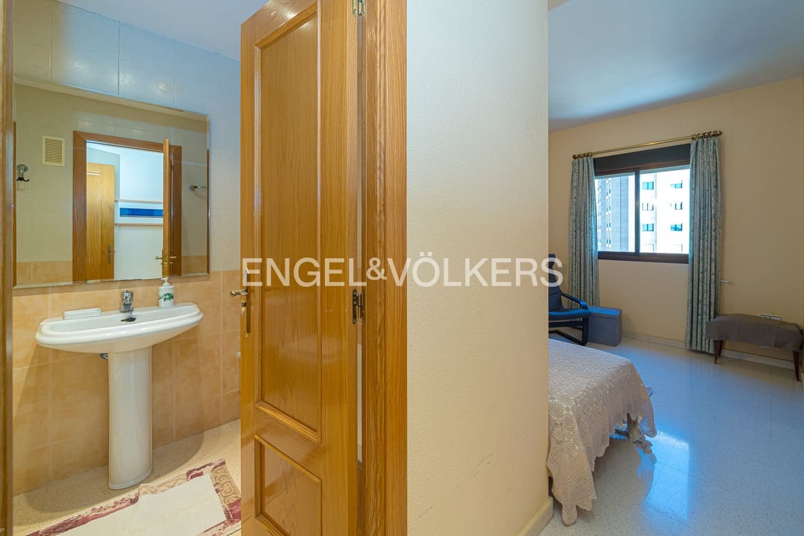 3 Zimmer Apartment zu verkaufen in Benidorm mit Pool - 510.000 € (Ref: 9632677)