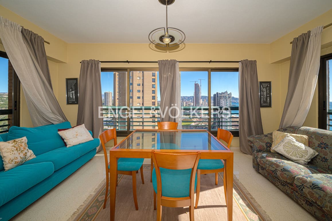 3 Zimmer Apartment zu verkaufen in Benidorm mit Pool - 510.000 € (Ref: 9632677)