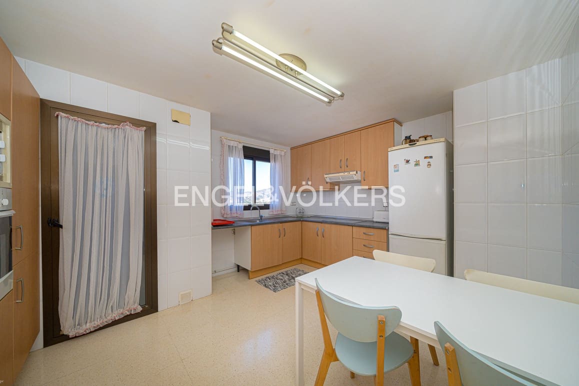 3 Zimmer Apartment zu verkaufen in Benidorm mit Pool - 510.000 € (Ref: 9632677)