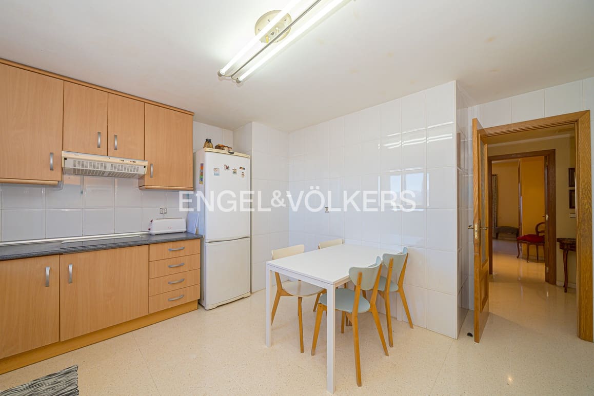3 Zimmer Apartment zu verkaufen in Benidorm mit Pool - 510.000 € (Ref: 9632677)