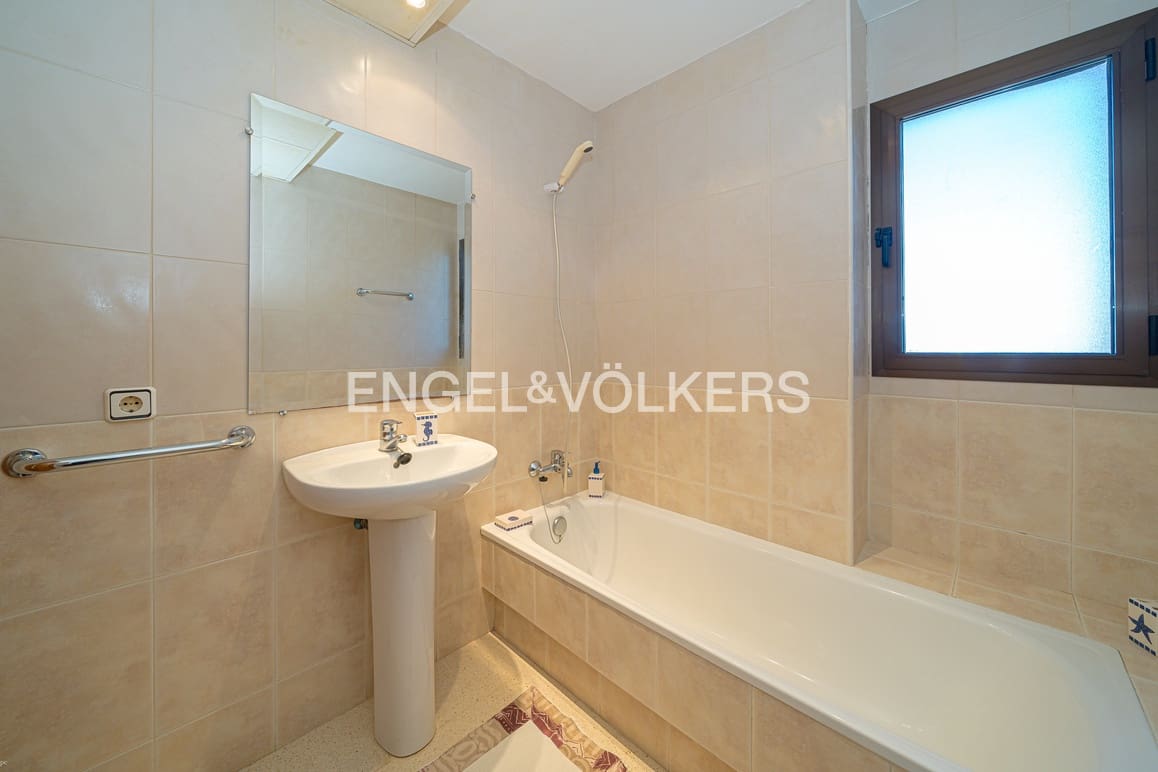 3 Zimmer Apartment zu verkaufen in Benidorm mit Pool - 510.000 € (Ref: 9632677)