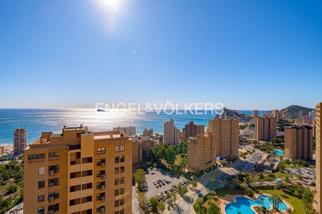 Apartamento de 3 habitaciones en Benidorm en venta con piscina - 510.000 € (Ref: 9632677)