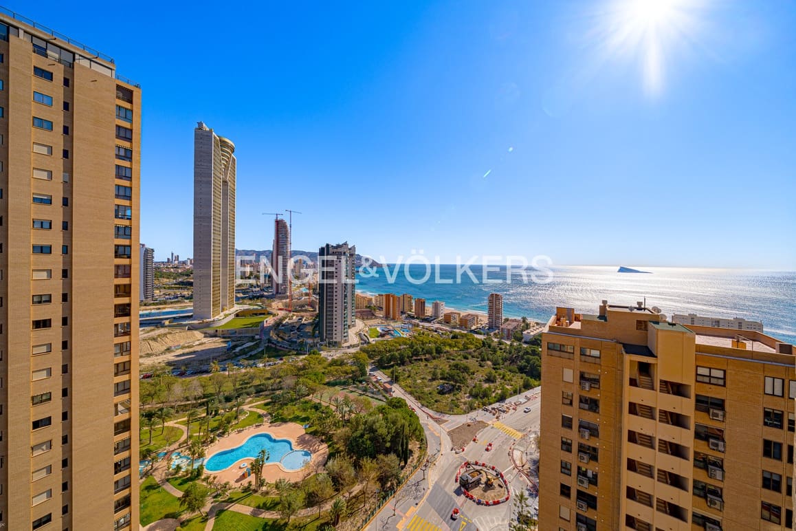 3 Zimmer Apartment zu verkaufen in Benidorm mit Pool - 510.000 € (Ref: 9632677)