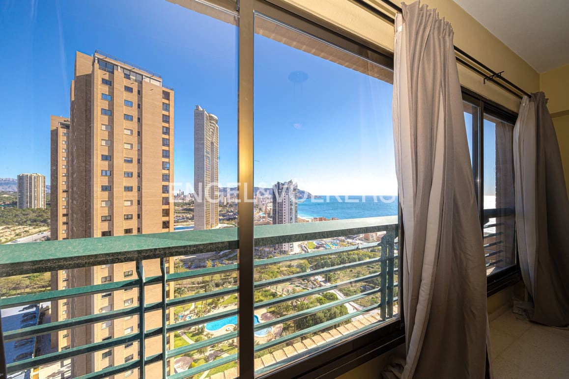 3 Zimmer Apartment zu verkaufen in Benidorm mit Pool - 510.000 € (Ref: 9632677)
