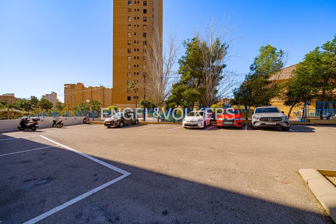 3 Zimmer Apartment zu verkaufen in Benidorm mit Pool - 510.000 € (Ref: 9632677)